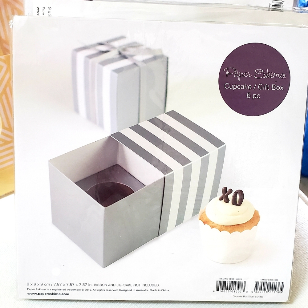 Gray and White Cupcake/ Gift Boxes Paper Eskimo Set Of 12 (2pack × 6pc)